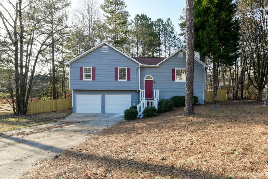 214 Silverthorne Tr., Douglasville, GA 30134