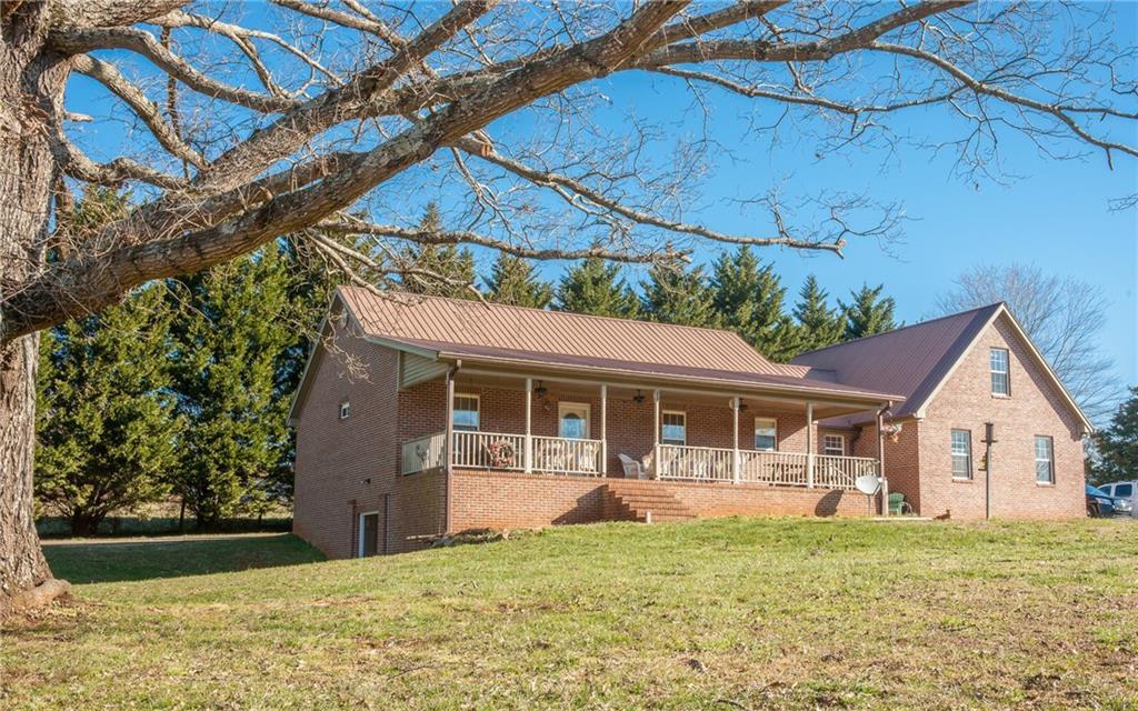 2944 Dorsey Peek Rd., Gainesville, GA 30507
