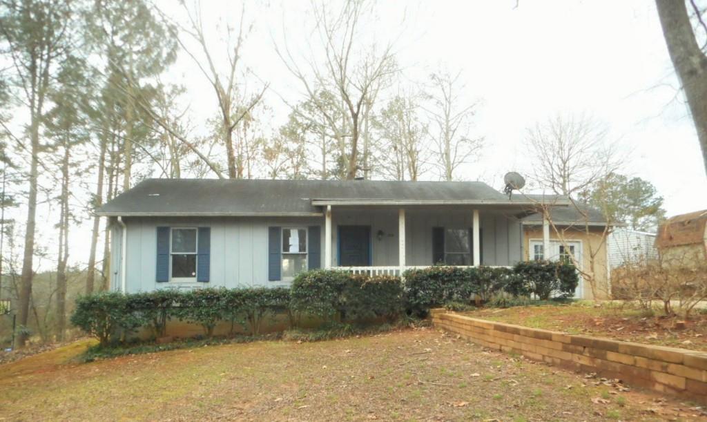 4858 Holiday Villa Dr., Gainesville, GA 30504