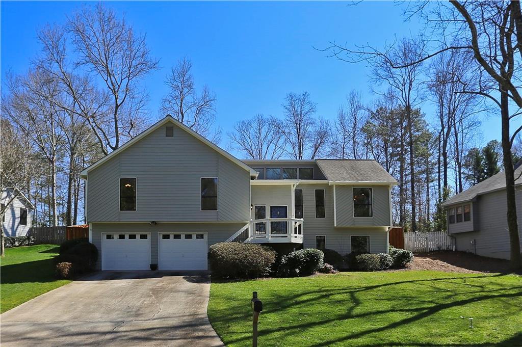 9835 Summer Oaks Dr., Roswell, GA 30076