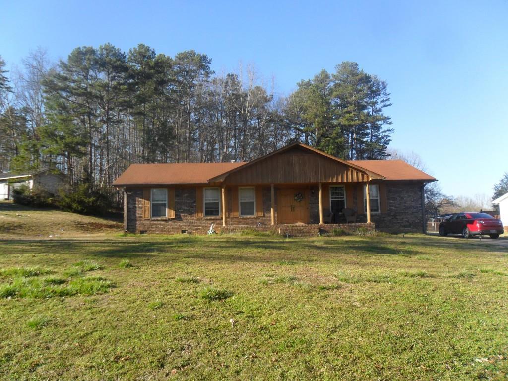 17 Indian River Rd., Lindale, GA 30147