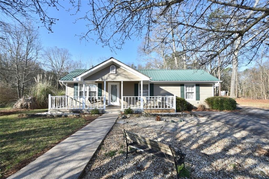 89 Sims St., Maysville, GA 30558