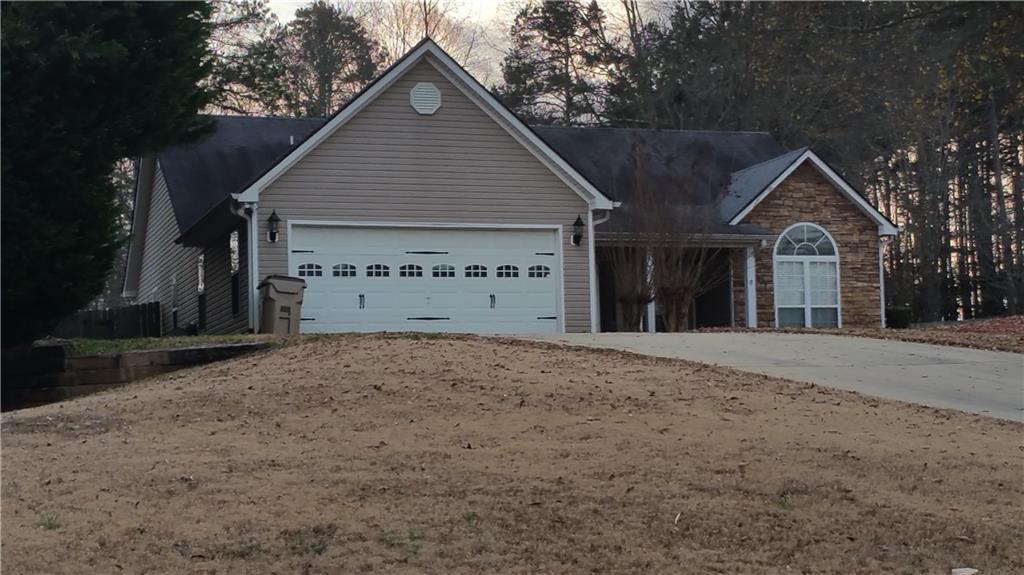 6211 Clearbrook Dr., Flowery Branch, GA 30542