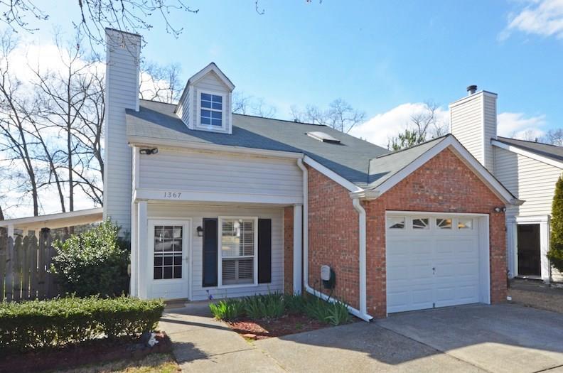 1367 Yorkshire Ln., Woodstock, GA 30188