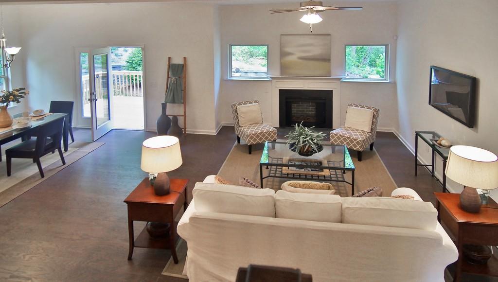 1967 Newfort Dr. #C6, Atlanta, GA 30318