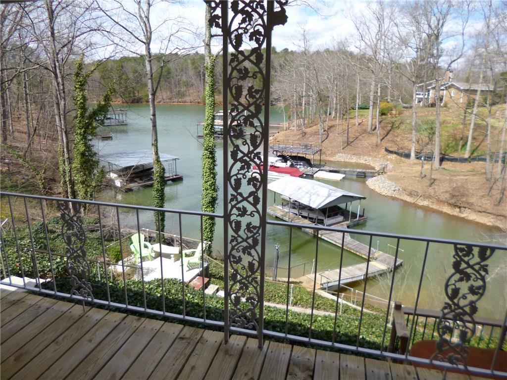 6095 Blackberry Ln., Buford, GA 30518