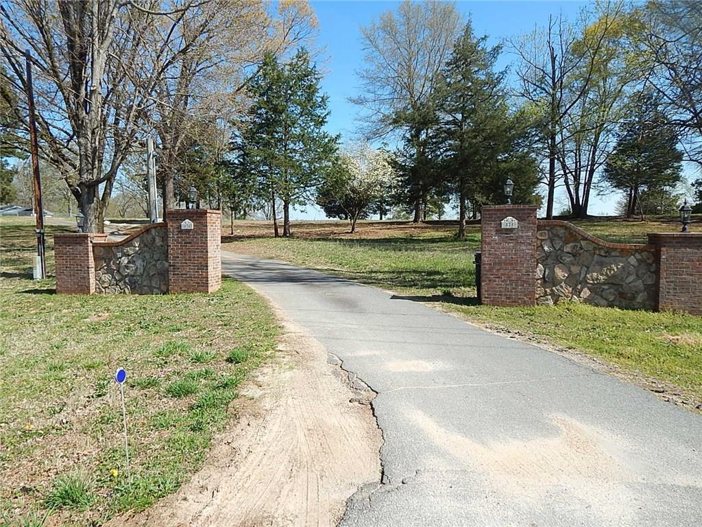 828 Hwy 124, Jefferson, GA 30548