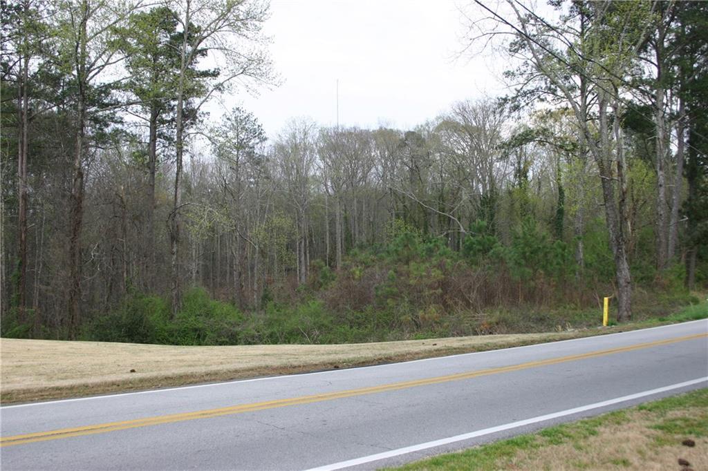 5859 Shadburn Ferry Rd., Buford, GA 30518