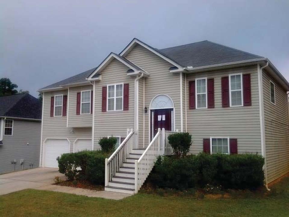 6503 Barkston Ln., Douglasville, GA 30135