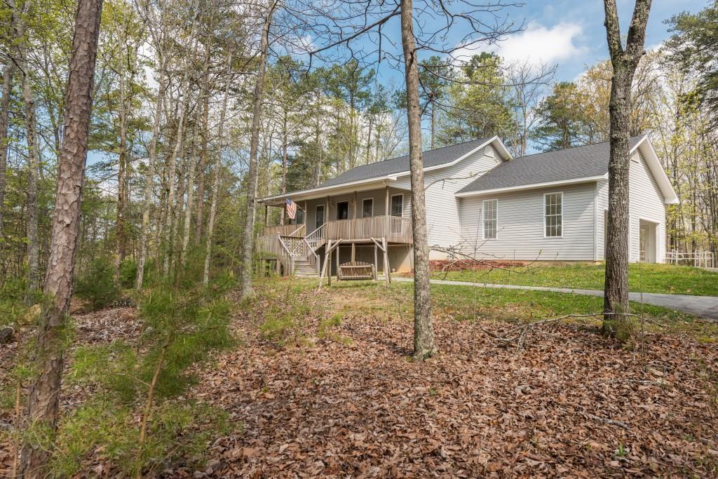 1327 Pleasant Valley Rd., Silver Creek, GA 30173