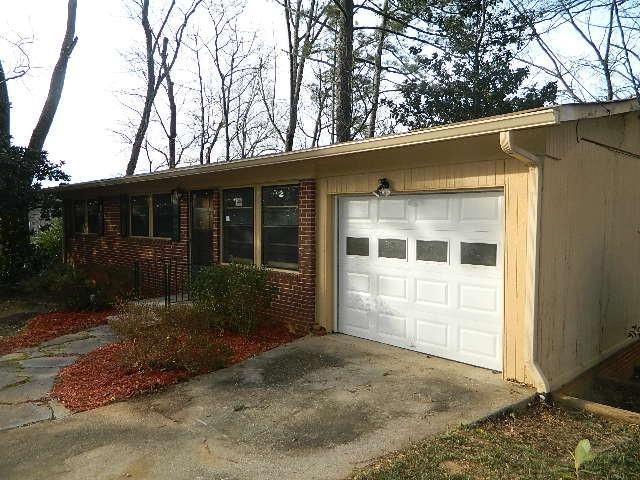 1064 Greenbriar Cir., Decatur, GA 30033
