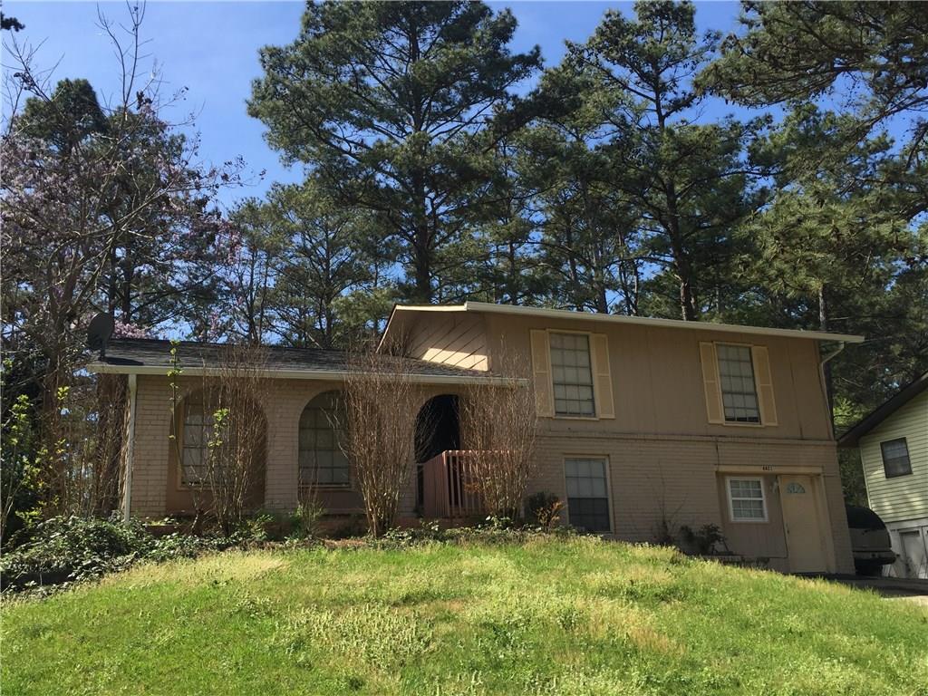 8821 Dorsey Rd., Riverdale, GA 30274