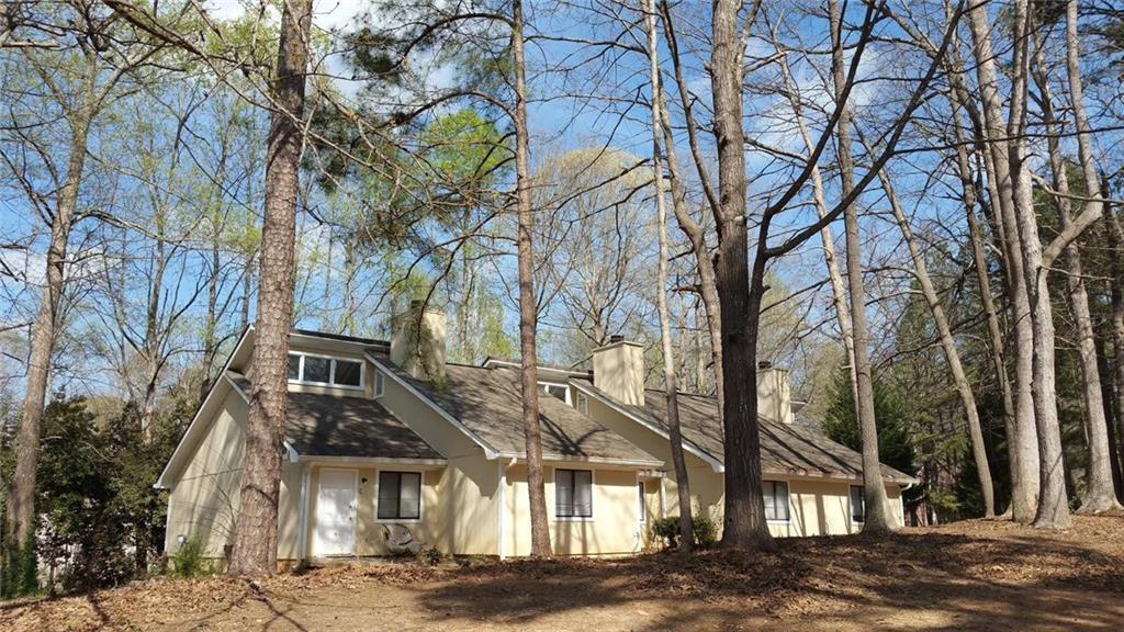 966 Amberly Dr., Norcross, GA 30093