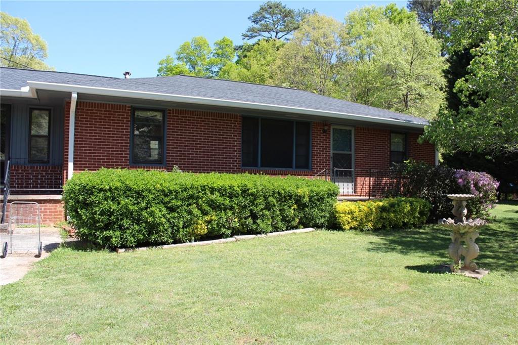 1326 Jennie Ln., Lilburn, GA 30047
