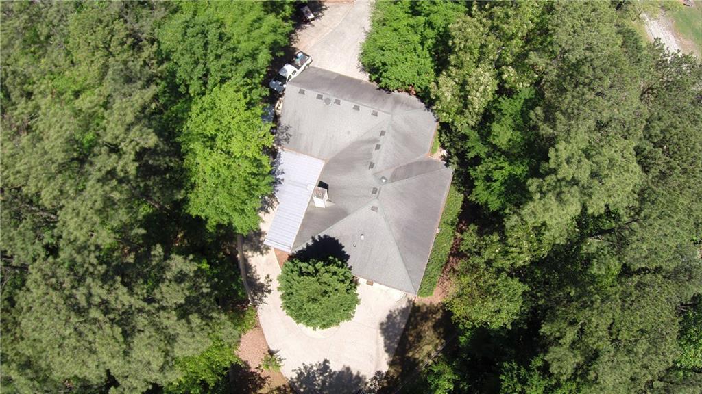 658 Hawkins Store Rd., Kennesaw, GA 30144