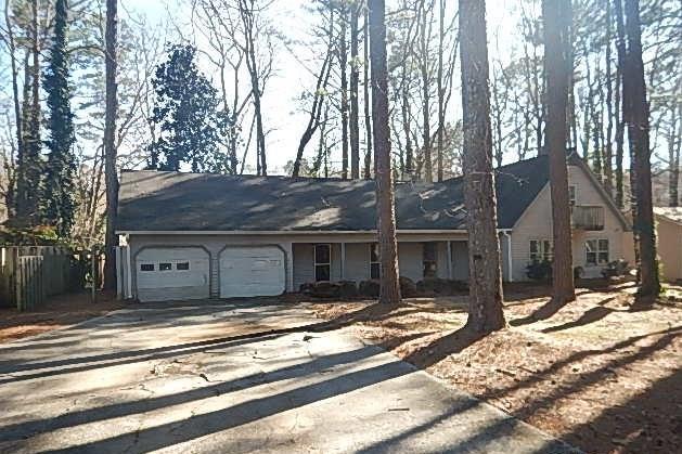 5179 Golfbrook Ct., Stone Mountain, GA 30088