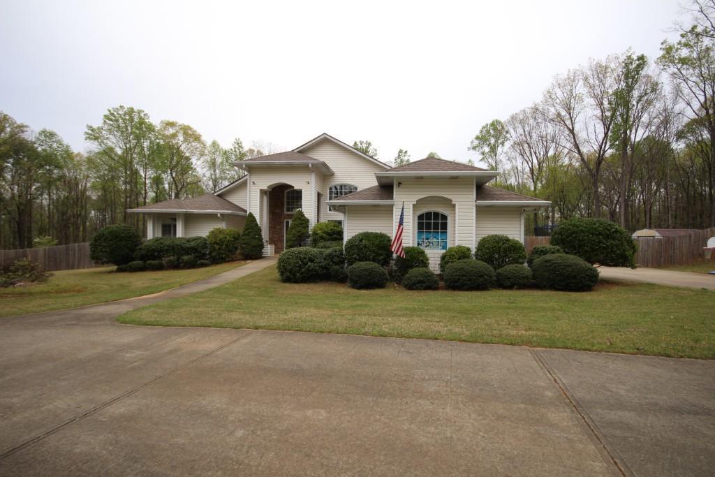 100 Cannon Tr., Ball Ground, GA 30107