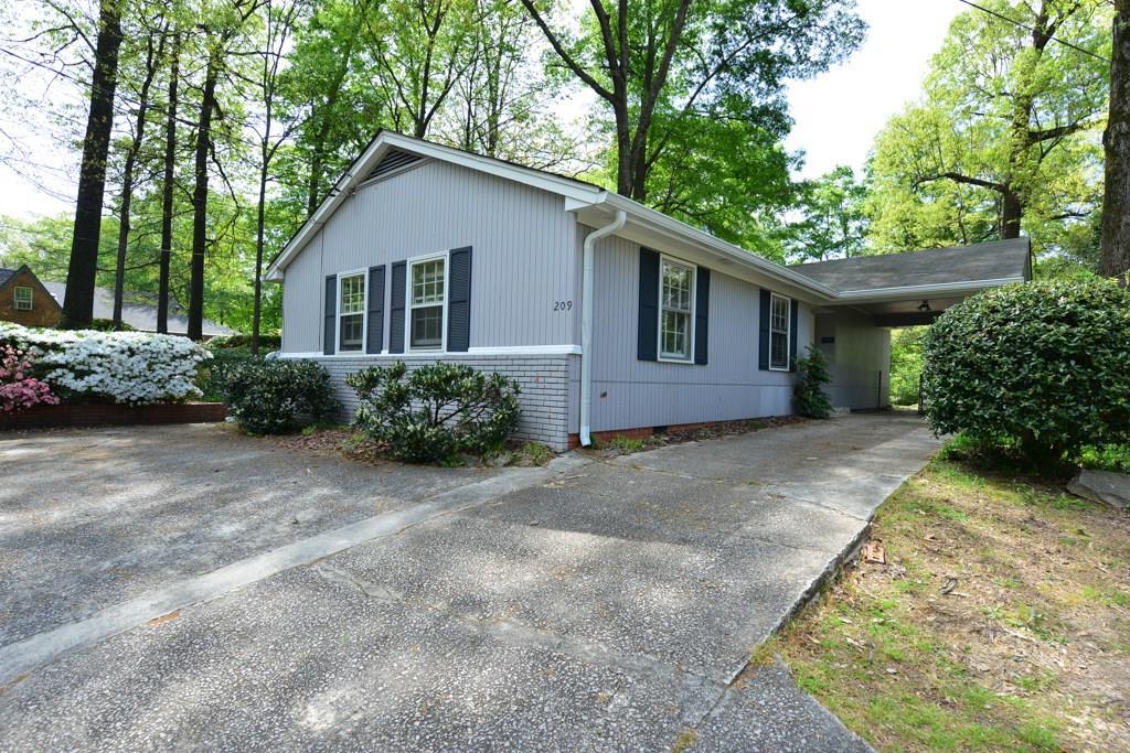 209 Lindbergh Dr., Atlanta, GA 30305