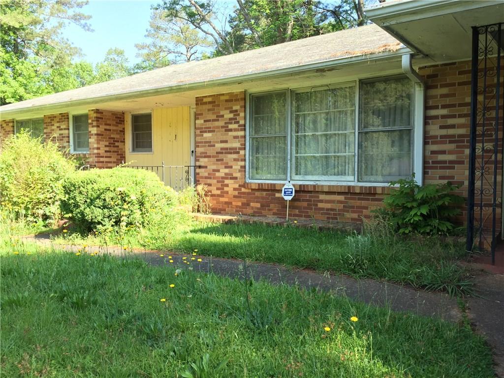 2587 Dewey Ave., East Point, GA 30344