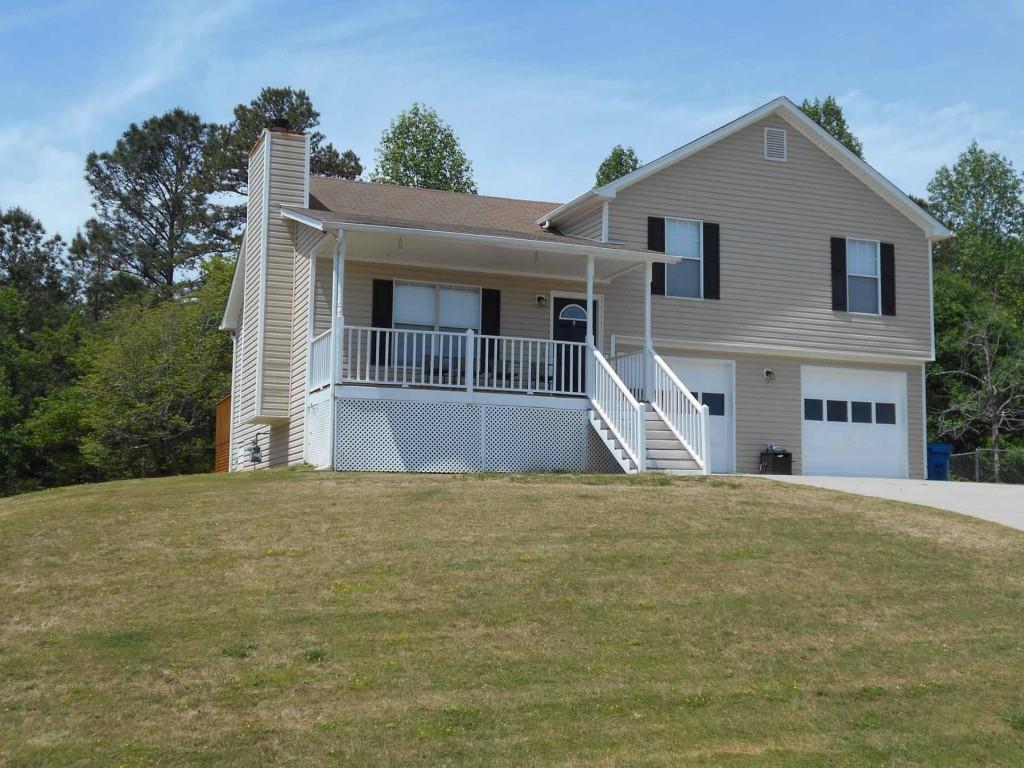 5198 Sagewood Dr., Flowery Branch, GA 30542