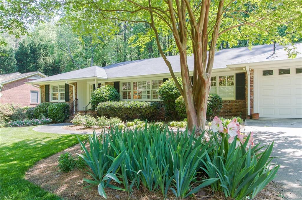 4379 Tree Haven Dr., Atlanta, GA 30342