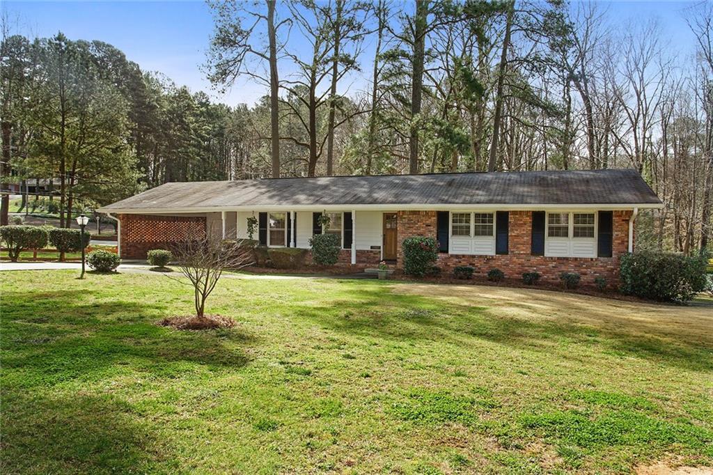 2862 Pine Needle Dr., East Point, GA 30344