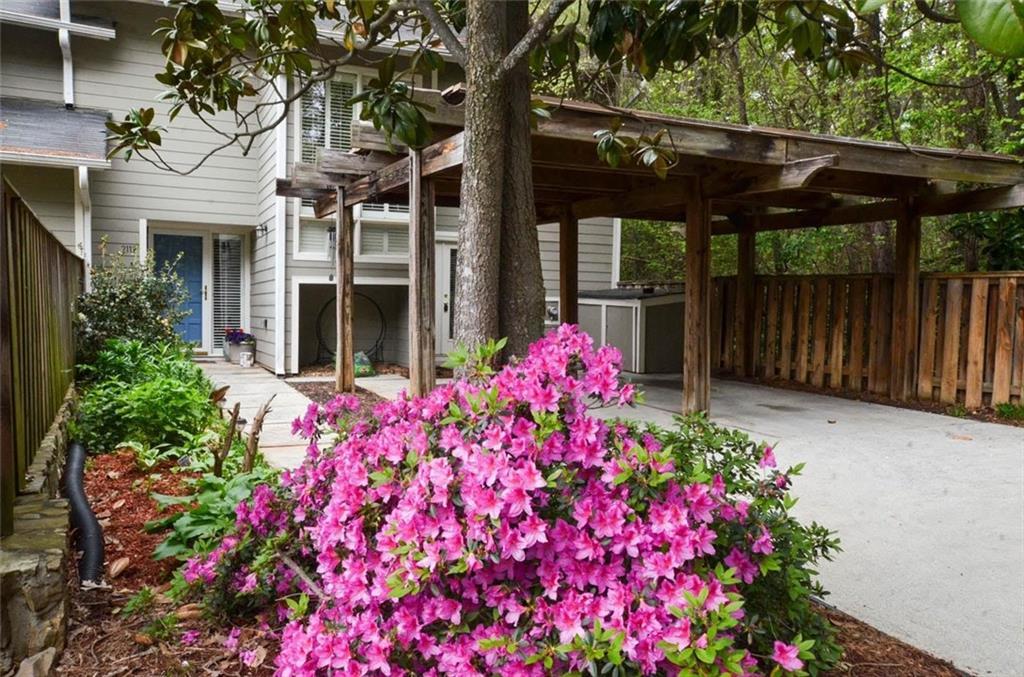2112 Clairmeade Valley Rd., Atlanta, GA 30329