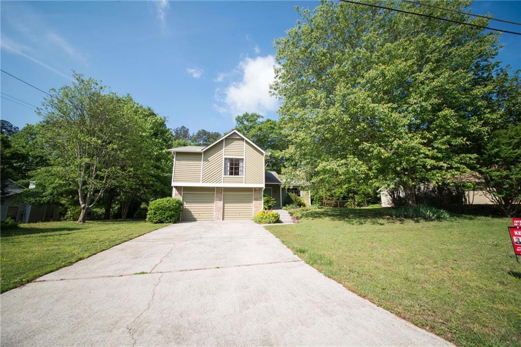 2017 Walden Park Dr., Snellville, GA 30078