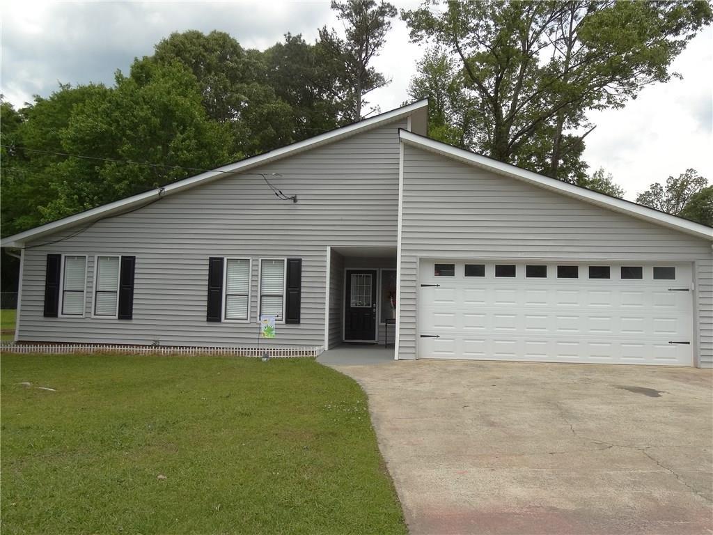 204 Sunnybrook Ct., Woodstock, GA 30188