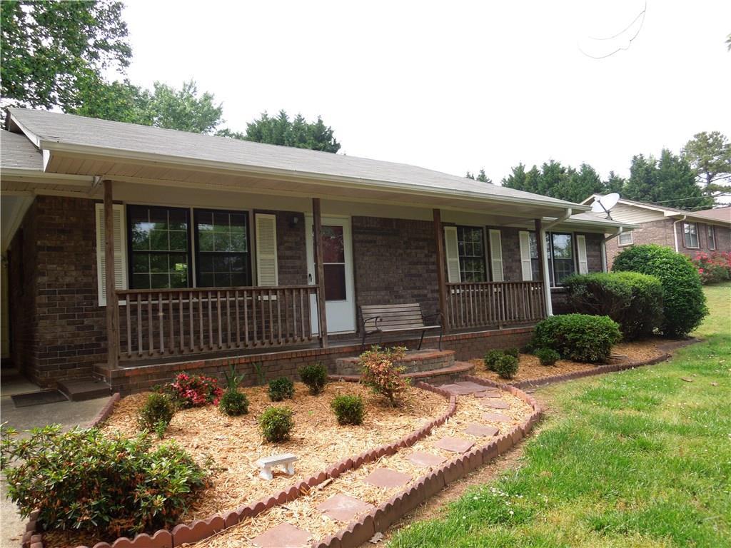 58 Laurie Ct., Hiram, GA 30141