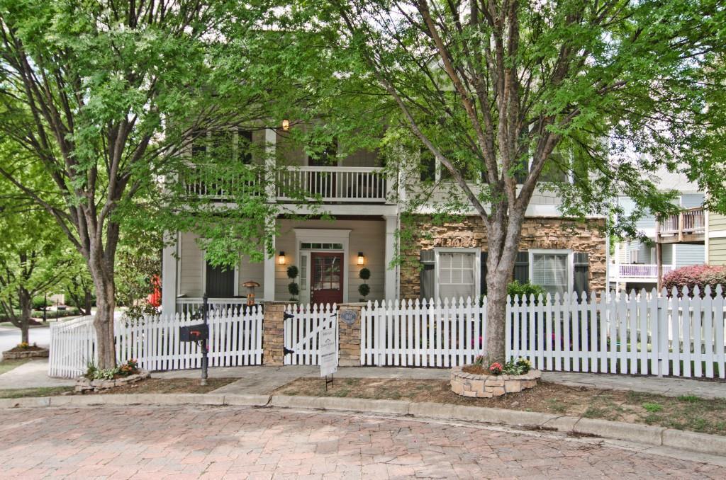 1501 Gilstrap Ln., Atlanta, GA 30318
