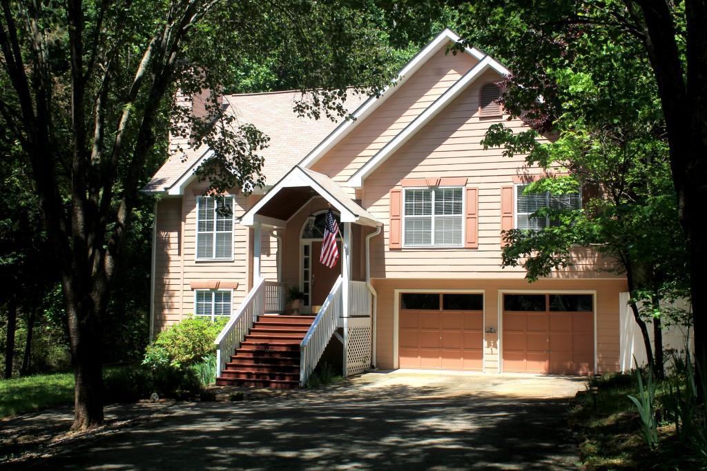 5955 Shadewater Dr., Cumming, GA 30041
