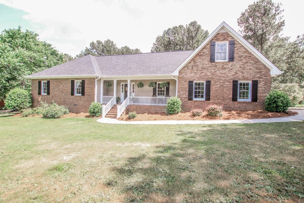 1755 Skyland Glen Dr., Snellville, GA 30078