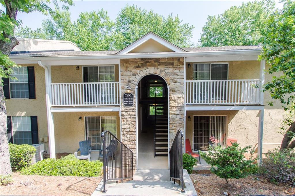 2955 Seven Pines Ln. #305, Atlanta, GA 30339
