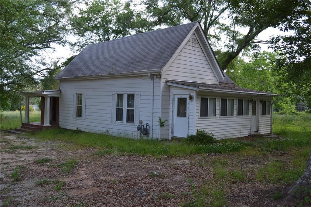 1683 S Deshon Rd., Lithonia, GA 30058