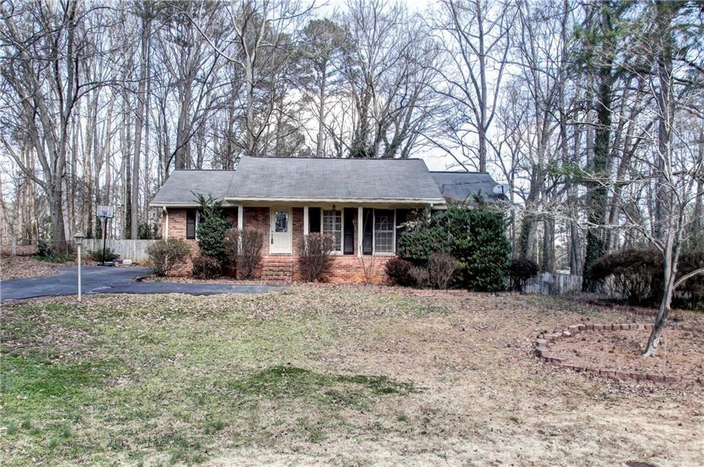 945 Umland Rd., Marietta, GA 30066