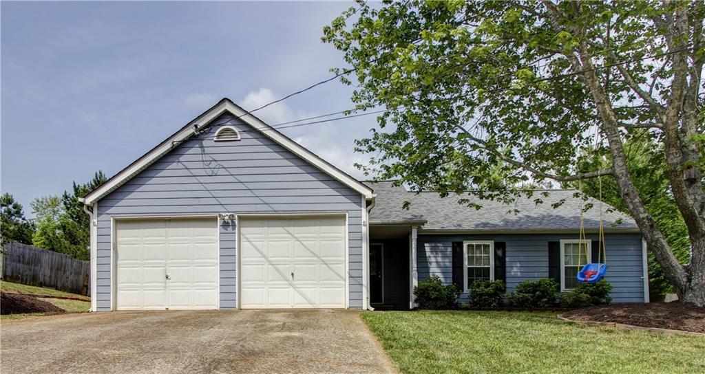 914 River Rock Dr., Woodstock, GA 30188