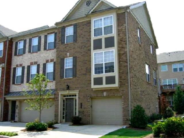 3214 Greenwood Oak Dr., Norcross, GA 30092