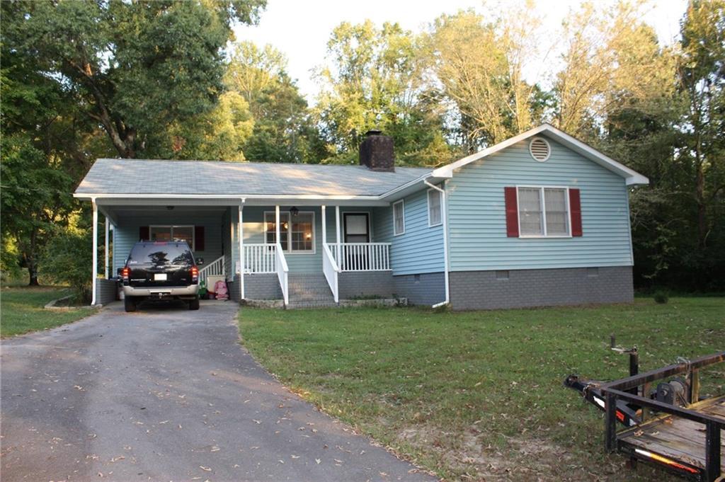 1246 Roland Hayes Pkwy., Calhoun, GA 30701