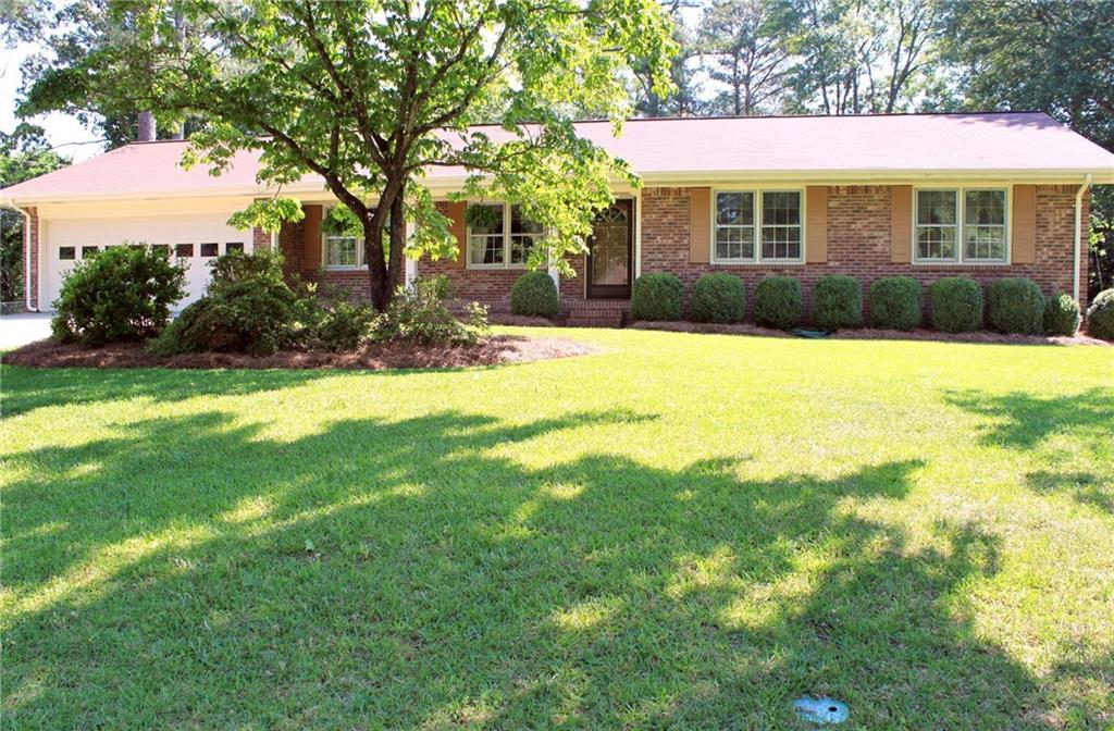 2334 Amber Woods Dr., Snellville, GA 30078