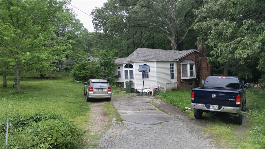 2983 N Holt Rd., Acworth, GA 30102