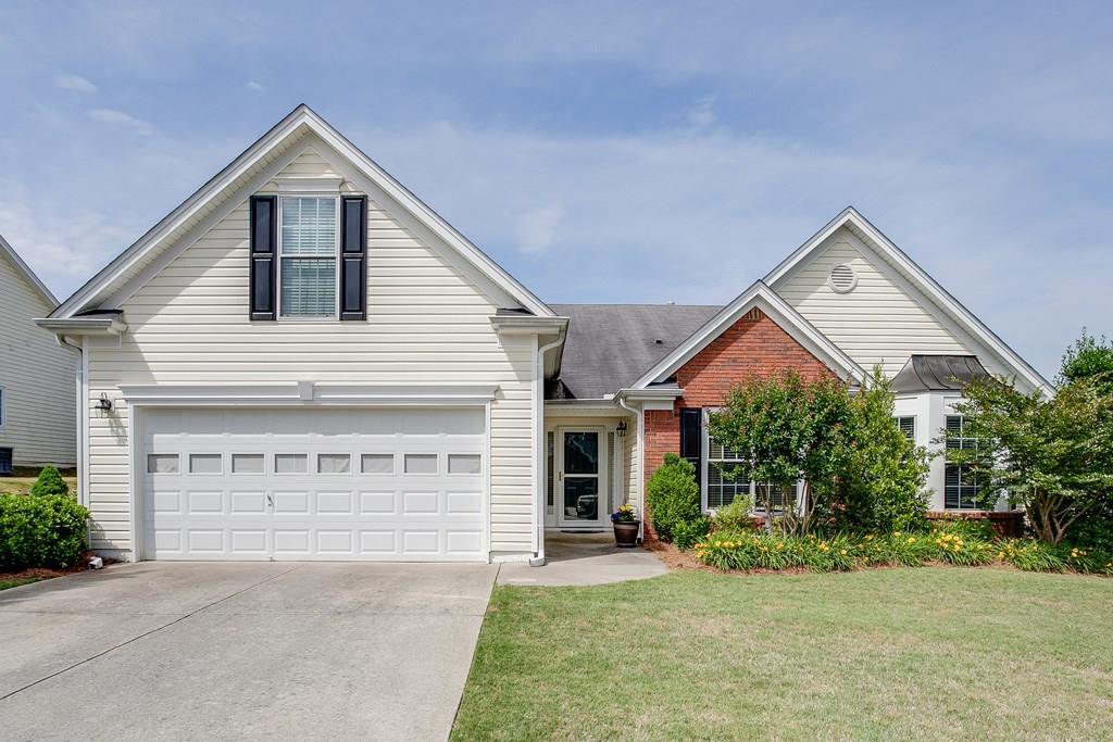 1820 Charleston Oak Cir., Lawrenceville, GA 30043