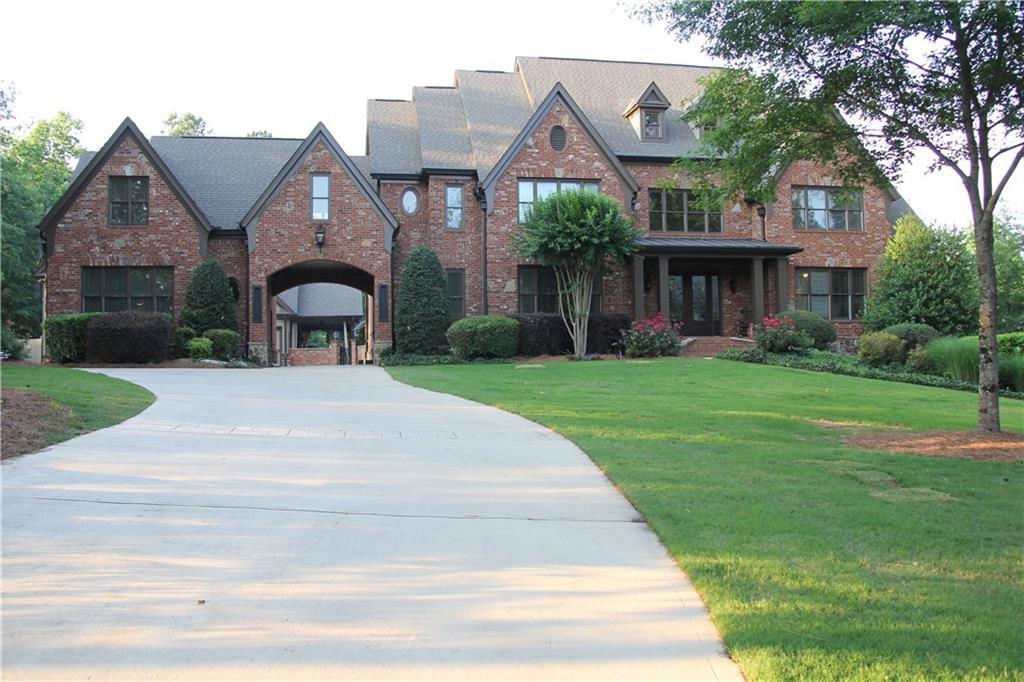 2804 Pucketts Mill Rd., Buford, GA 30519