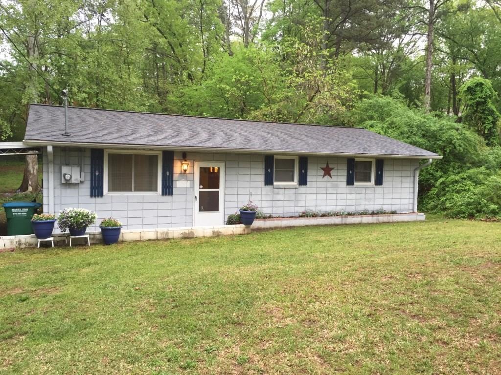 2194 Rosedale Rd., Snellville, GA 30078