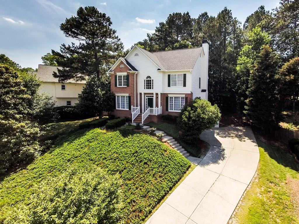 1019 Deer Hollow Dr., Woodstock, GA 30189