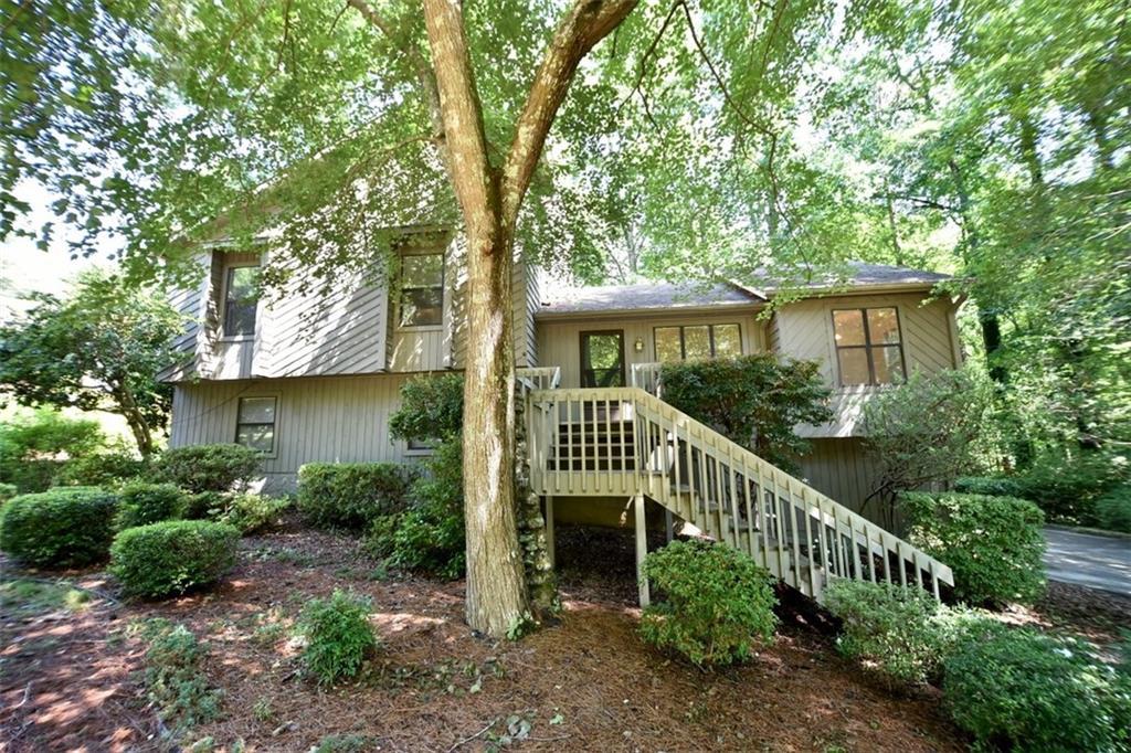 3331 Cottonwood Ln., Snellville, GA 30078