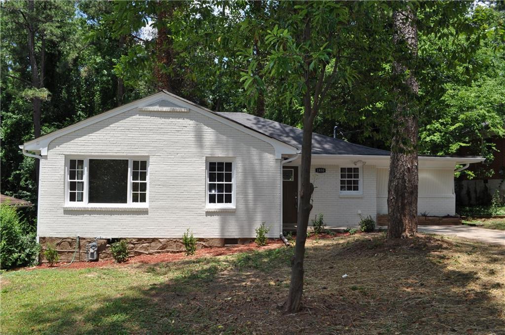 1850 Camellia Dr., Decatur, GA 30032