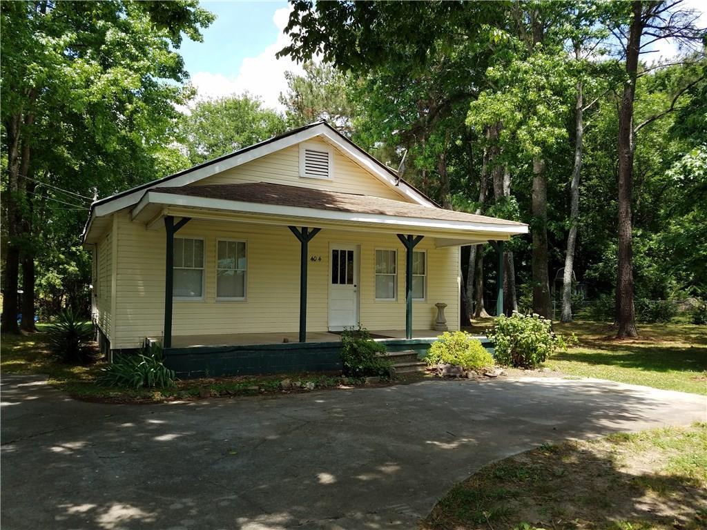 404 Charmin Cir., Calhoun, GA 30701