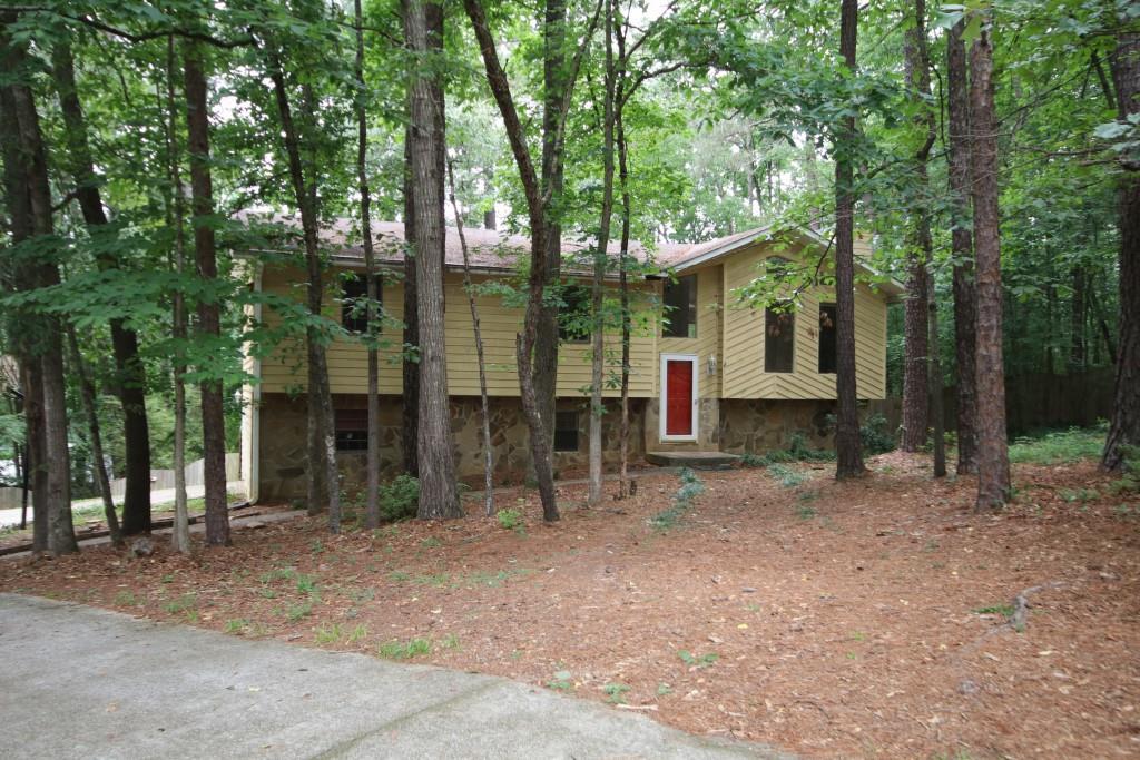 3259 Vail Ct., Snellville, GA 30078