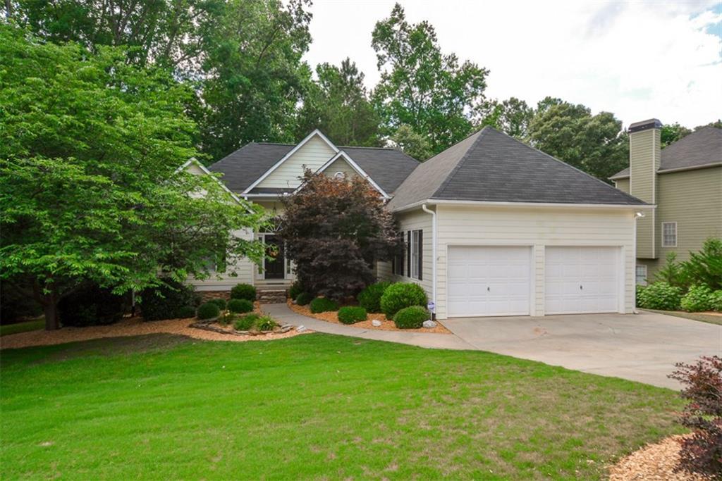 532 Wisteria Dr., Woodstock, GA 30188